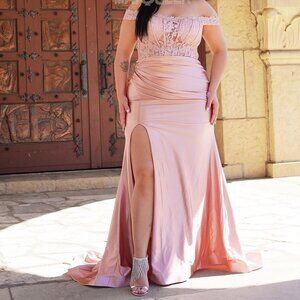 Plus size formal dress.Prom party mother of the bride wedding rose gold black